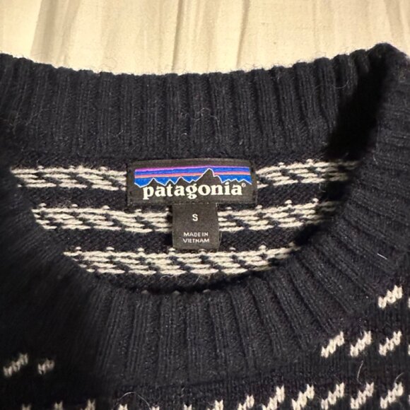 Patagonia - Men's Recycled Wool Sweater - Classic Navy - Sz Small - Picture 2 of 6